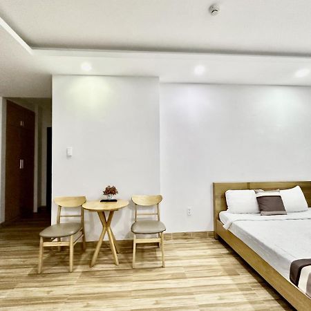 The Jade Hotel Near Tan Son Nhat Airport Хошимин Екстериор снимка