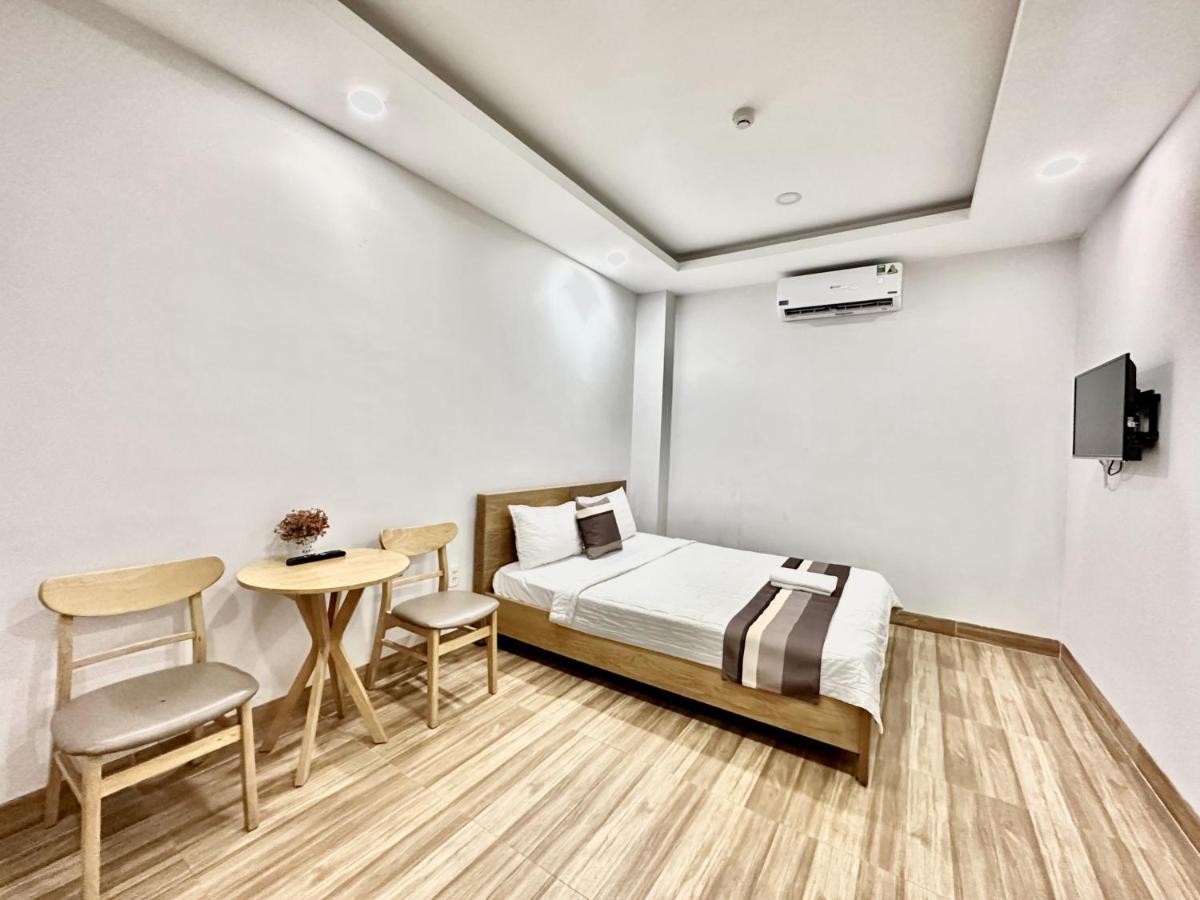 The Jade Hotel Near Tan Son Nhat Airport Хошимин Екстериор снимка
