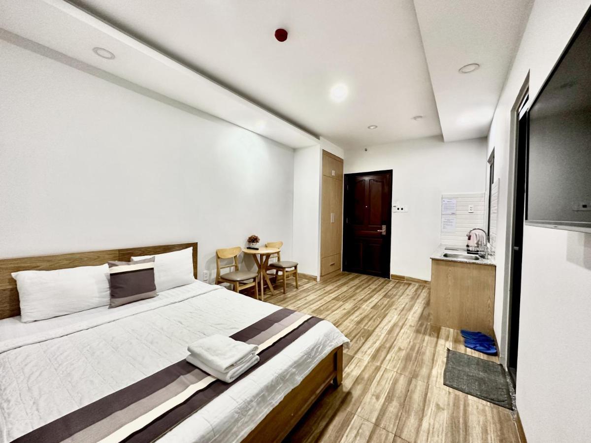 The Jade Hotel Near Tan Son Nhat Airport Хошимин Екстериор снимка